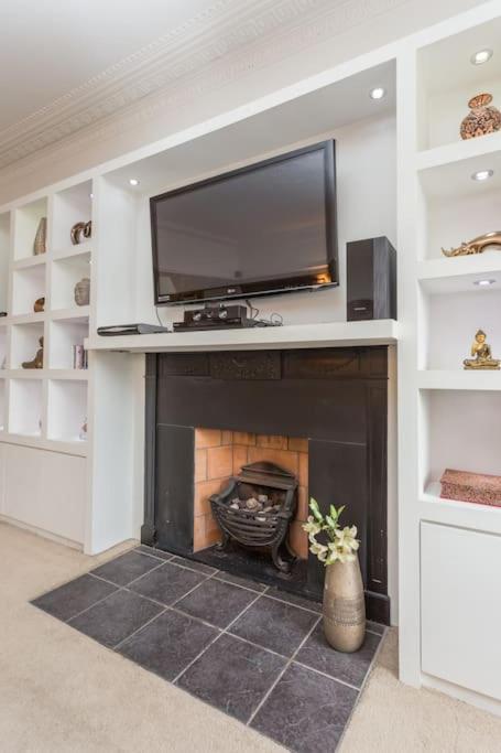 Prime Edinburgh City Centre - 4 Bed Penthouse ภายนอก รูปภาพ