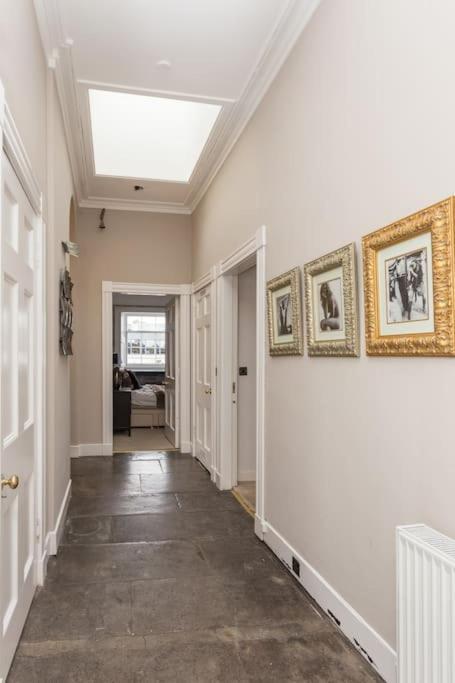 Prime Edinburgh City Centre - 4 Bed Penthouse ภายนอก รูปภาพ