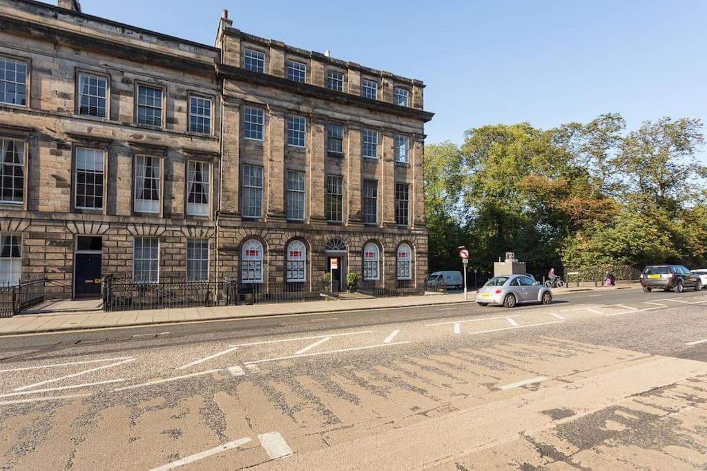 Prime Edinburgh City Centre - 4 Bed Penthouse ภายนอก รูปภาพ